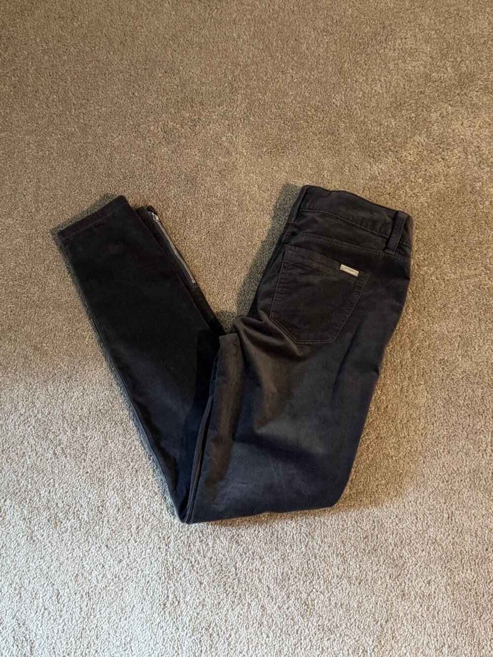 White House Black Market Grey Velvet Skinny Ankle Jeans Zippers Size 0 (28x29)